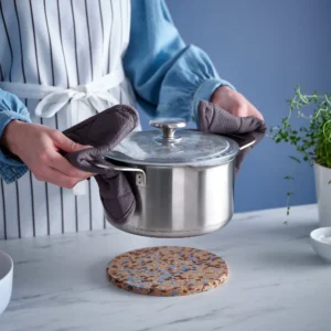 زیرقابلمه‌ای چوب‌پنبه‌ای ایکیا مدل HEAT | قطر ۱۹ سانتی‌متر